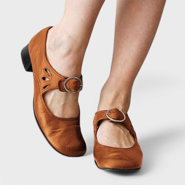 Skylar | Shoes with a Buckle