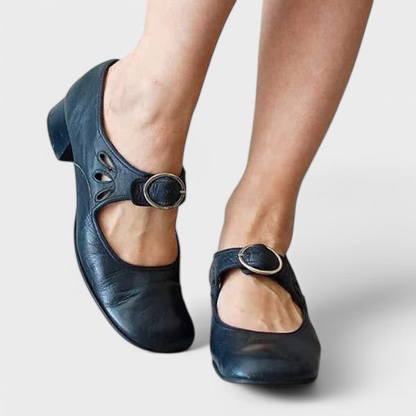 Skylar | Shoes with a Buckle